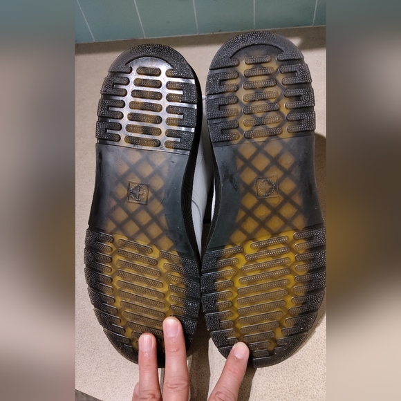 DR. martin boots - Picture 7 of 8